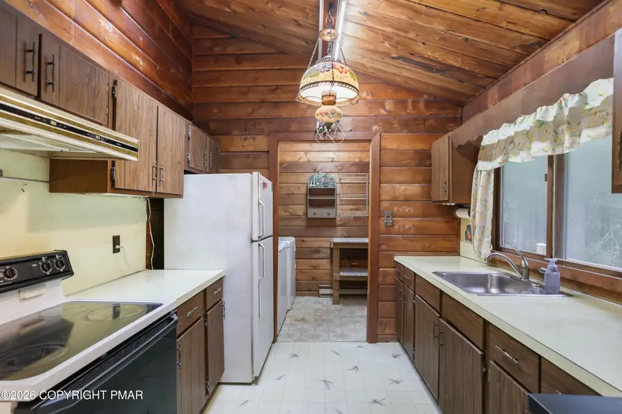 135 Sportsmen Drive, Cresco, PA 18326 - #3