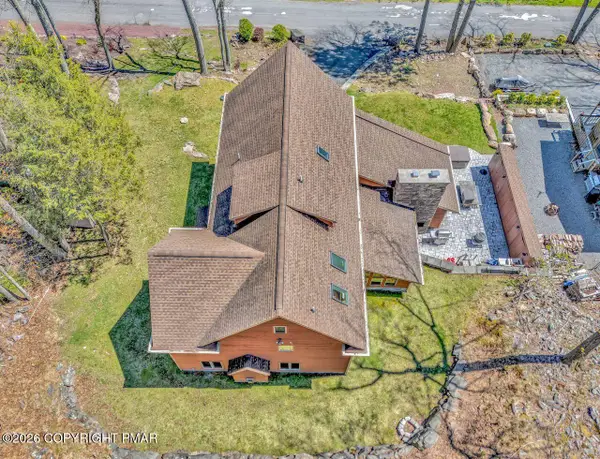 71 Lake Drive, Lake Harmony, PA 18624