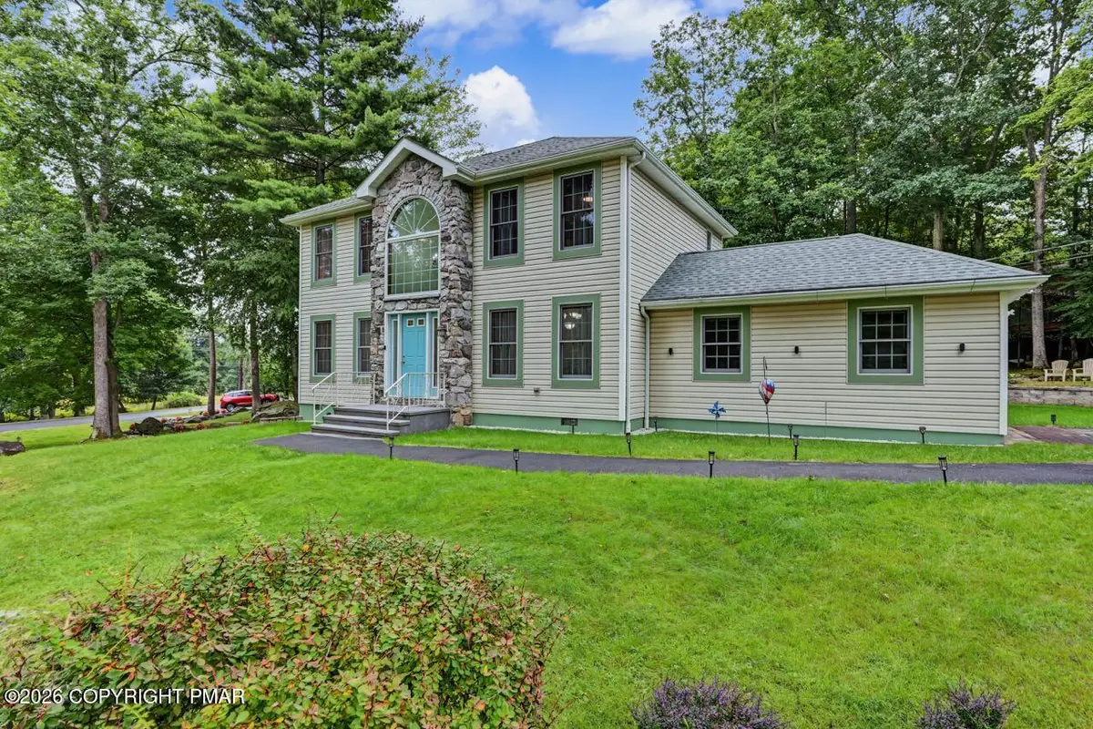 201 Pasquin Drive, East Stroudsburg, PA 18301 - #1