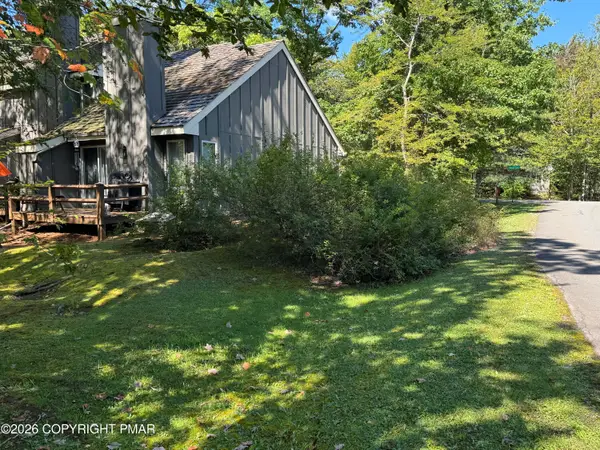 23 Snow Shoe, Lake Harmony, PA 18624