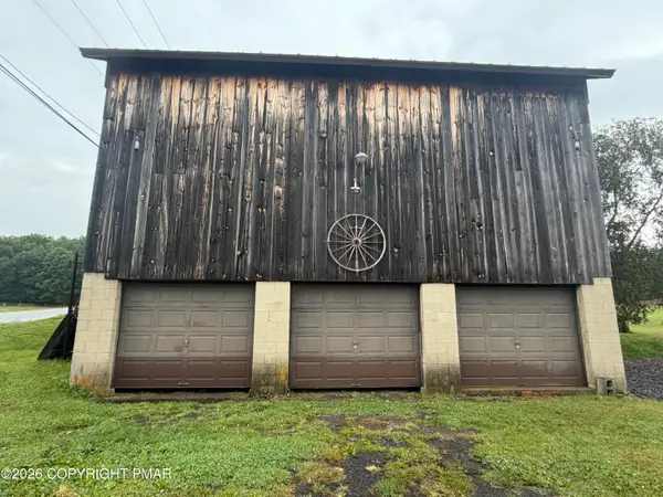 458 Briscoe Mountain Road, Dingmans Ferry, PA 18328