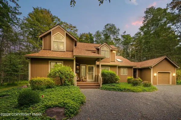 126 Outpost Way, Pocono Pines, PA 18350