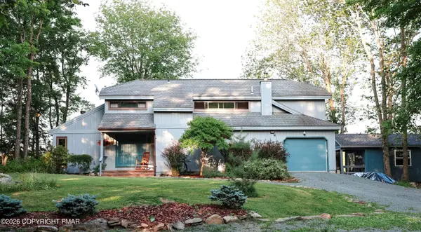 136 Birch Ledge Road, Canadensis, PA 18325