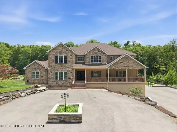 145 Manor Drive, East Stroudsburg, PA 18301