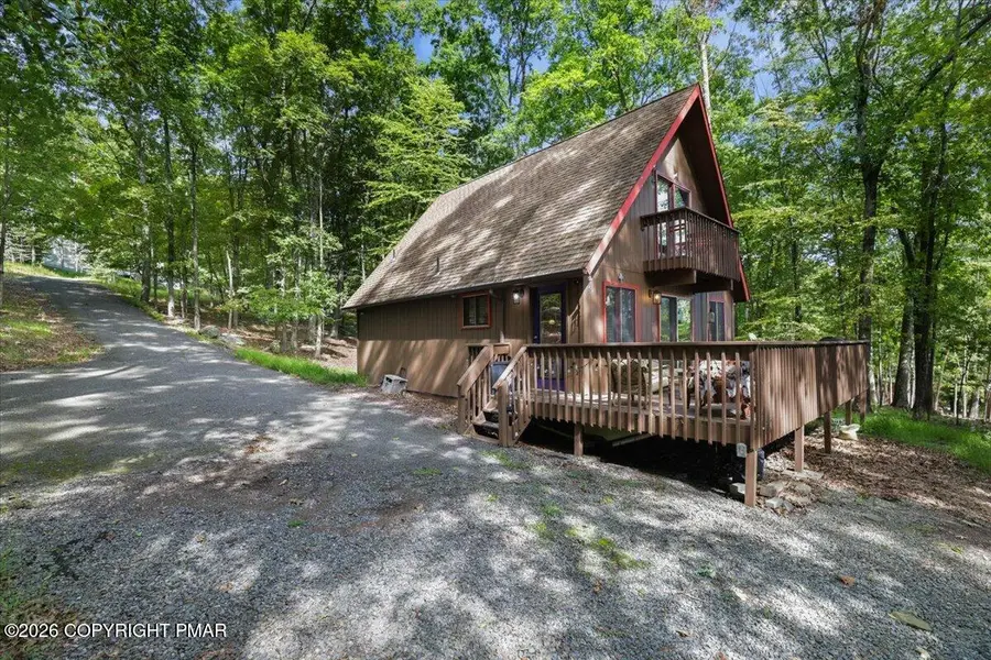 203 Bellingham Drive, Bushkill, PA 18324 - #2