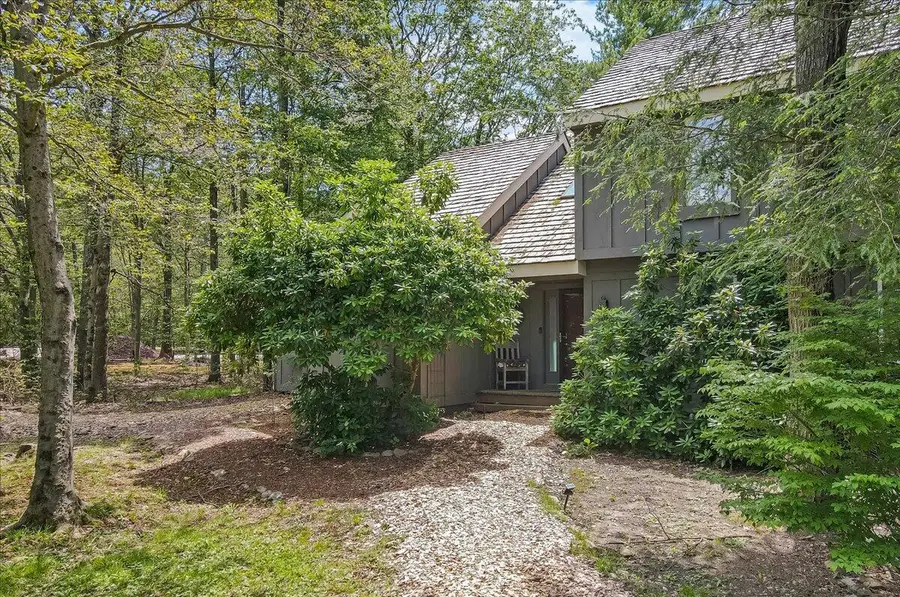 214 Snow Ridge Circle, Lake Harmony, PA 18624 - #2