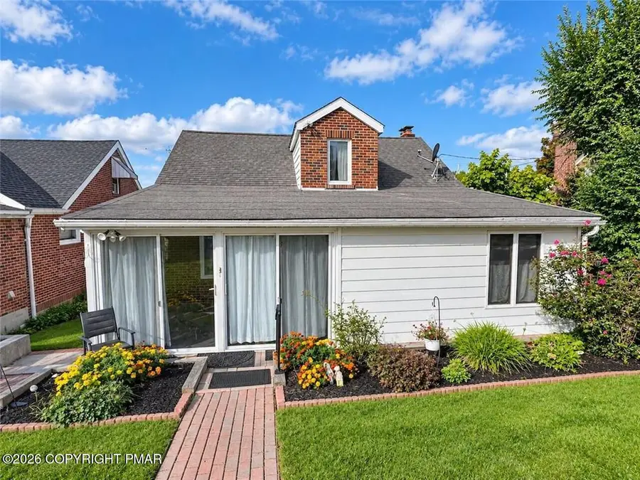 251 N 11th Street, Lehighton, PA 18235 - #3