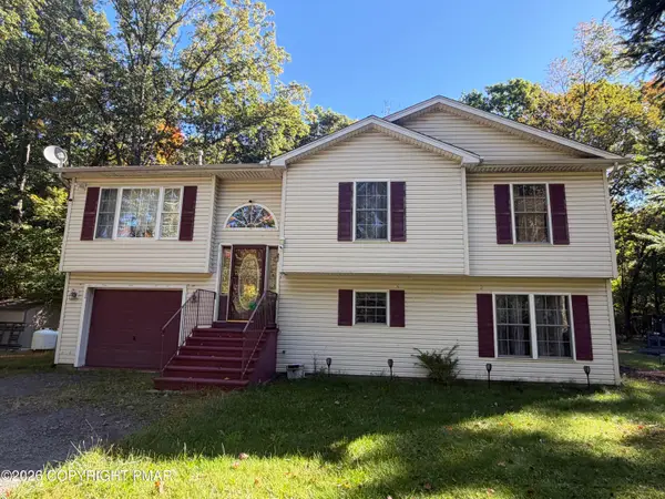 5257 Hummingbird Drive, Pocono Summit, PA 18346