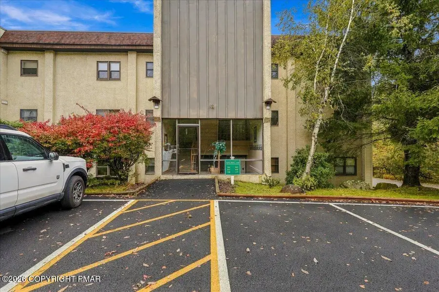 146 Foxfire Drive, Mount Pocono, PA 18344 - #3