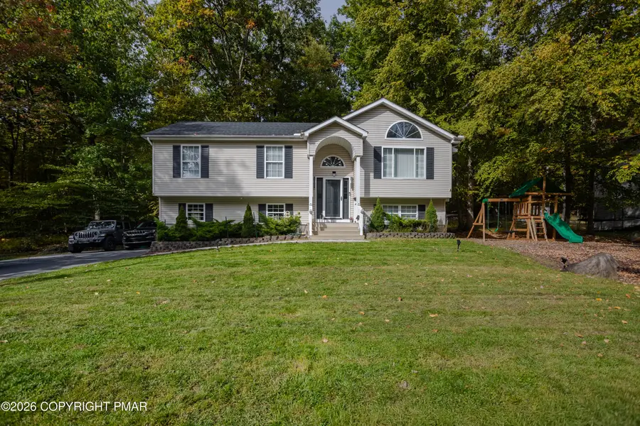 1111 Hunters Woods Drive, East Stroudsburg, PA 18301 - #2