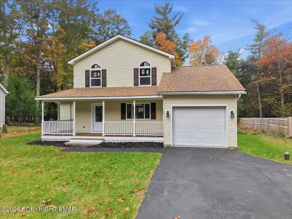 1131 Thunder Drive, Pocono Summit, PA 18346
