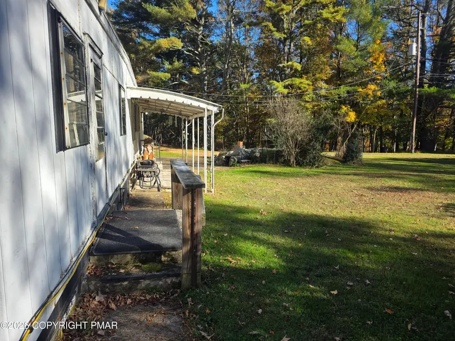 111 Garris Place, Bushkill, PA 18324 - #3