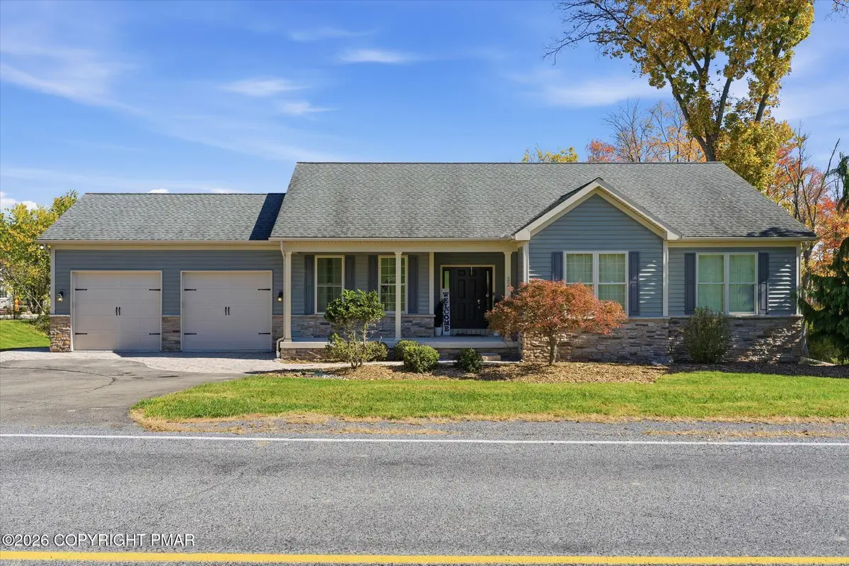 22 Greentree Drive, Bangor, PA 18013 - #1