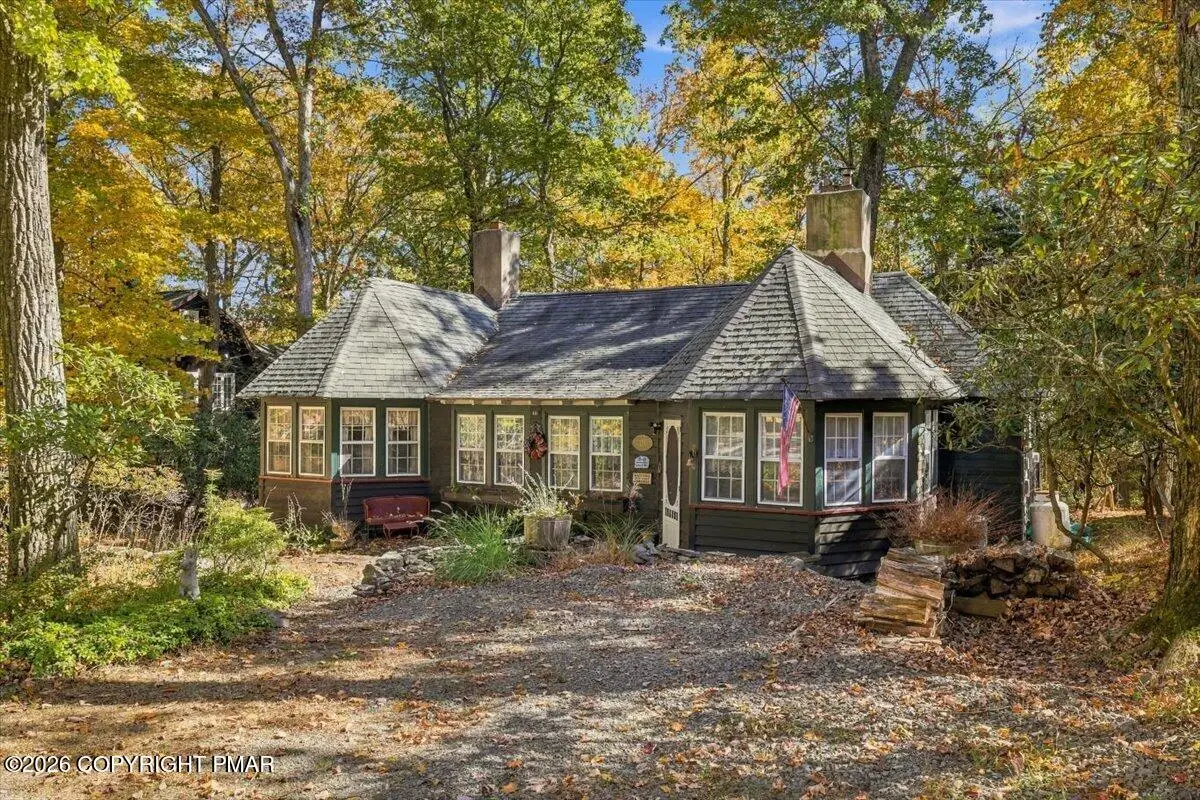 686 Lenape Lane, Buck Hill Falls, PA 18323 - #1