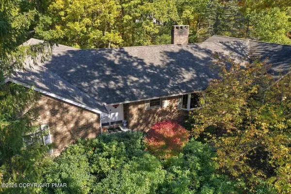 233 Wyndham Drive, Cresco, PA 18326