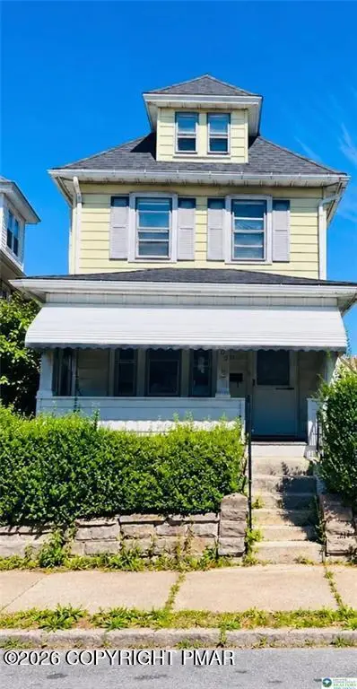 205 W Muir Avenue, Hazleton, PA 18201 - #2