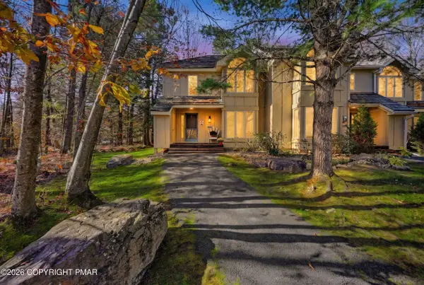 511 Rondaxe Lane, Pocono Pines, PA 18350