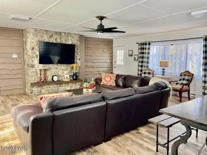 19 Mountainside Drive, Gouldsboro, PA 18424 - Image #2