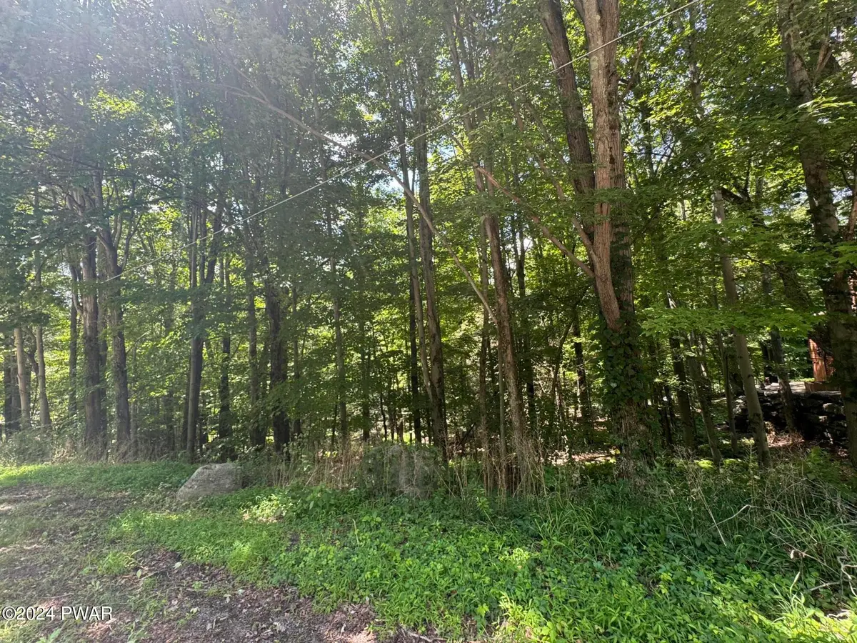 33 Northgate Court S, Lake Ariel, PA 18436 - #1