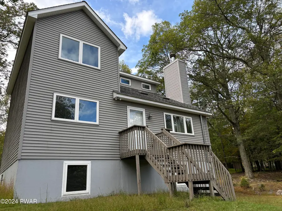 139 Westwood Drive, Dingmans Ferry, PA 18328 - Image #2