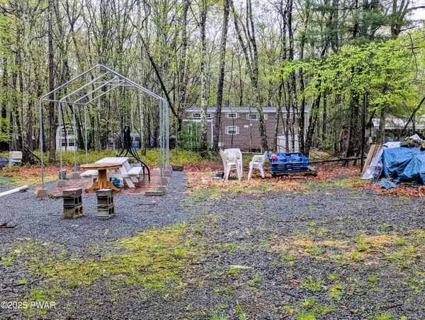 4056 Hopi Lane, Shohola, PA 18458