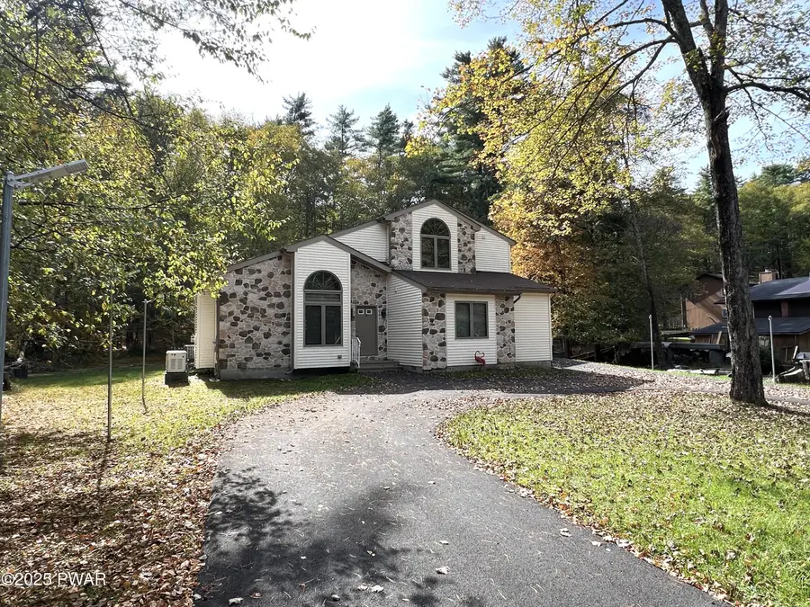 1119 Mink Court, Bushkill, PA 18324 - Image #3