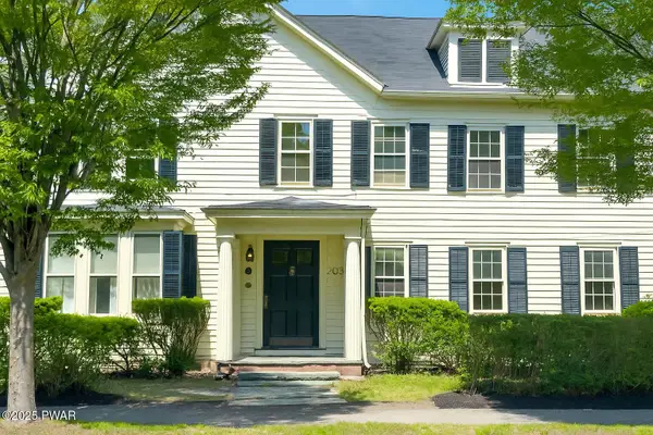 203 W Harford Street, Milford, PA 18337