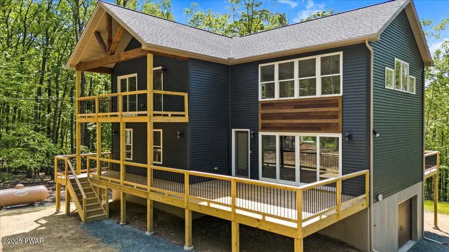 128 Copper Mountain Drive, Tafton, PA 18464 - Image #2