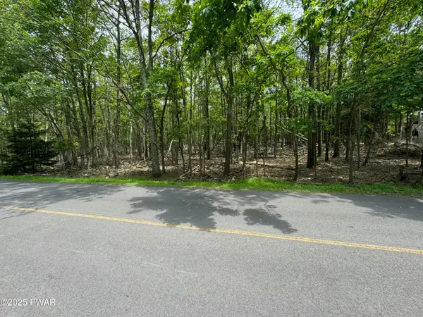 407 Sklyline Drive, Albrightsville, PA 18210