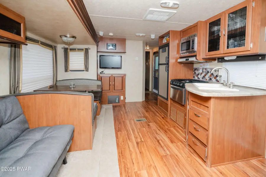 313 Chickasaw Lane, Shohola, PA 18458 - Image #2