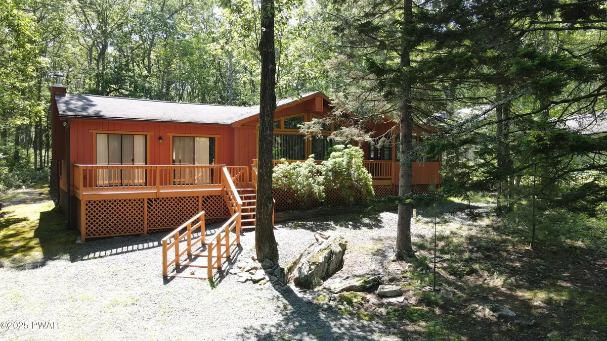 127 Fetlock Drive, Lords Valley, PA 18428 - Image #1