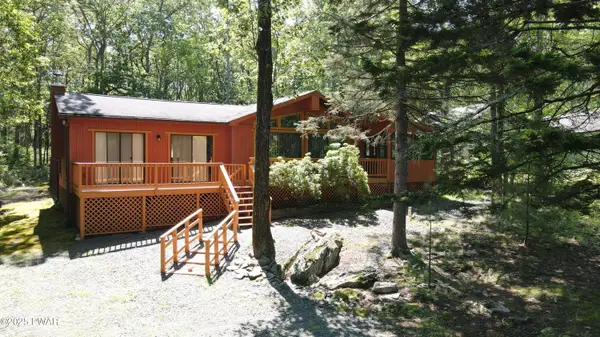 127 Fetlock Drive, Lords Valley, PA 18428