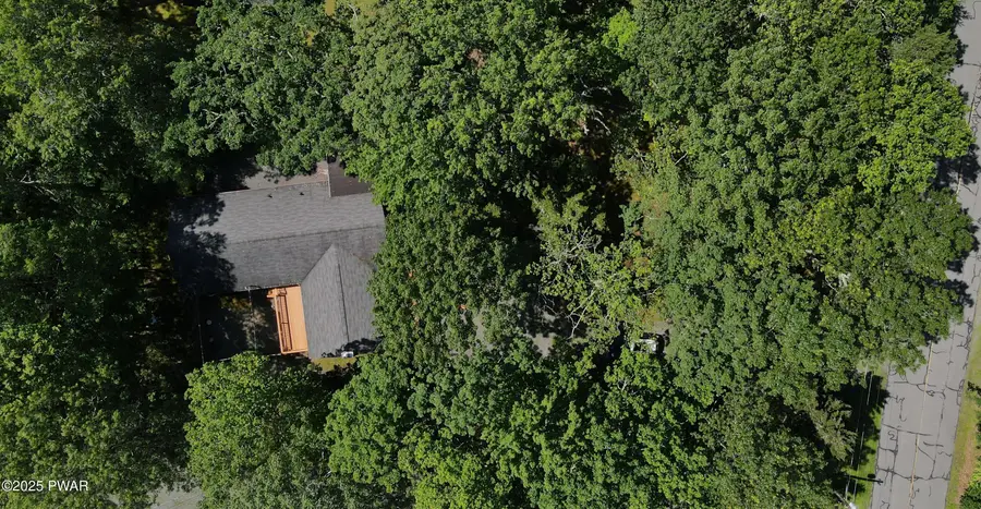 127 Fetlock Drive, Lords Valley, PA 18428 - Image #3