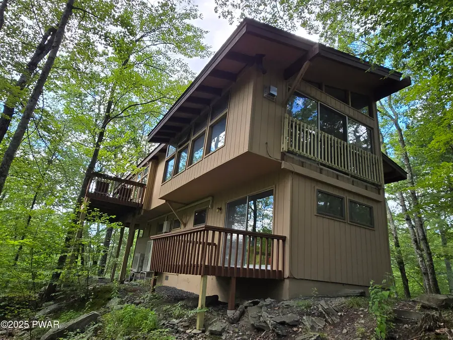 125 Broadmoor Drive, Lords Valley, PA 18428 - Image #3