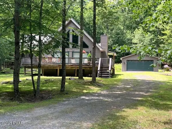 119 Upper Lakeview Drive, Hawley, PA 18428