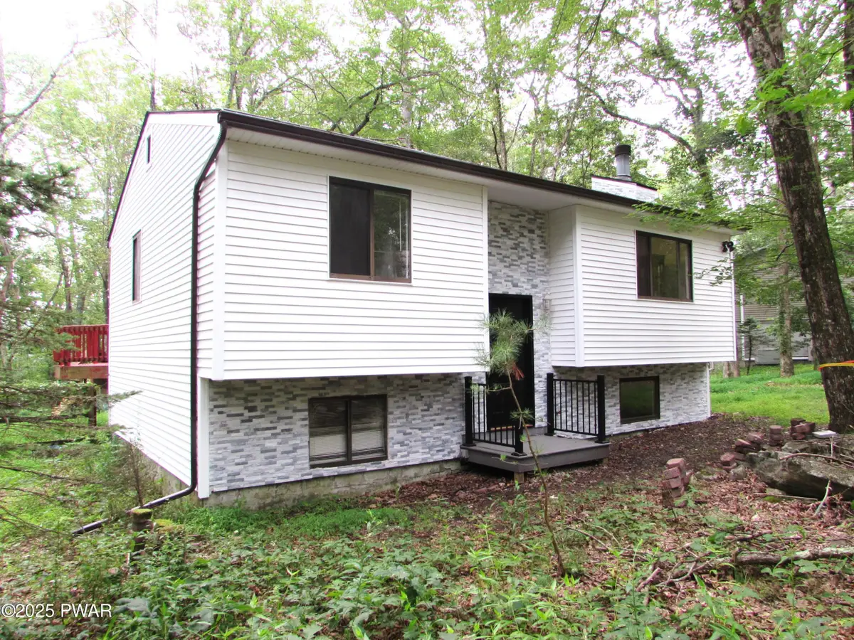 109 Rodeo Lane, Lords Valley, PA 18428 - Image #1