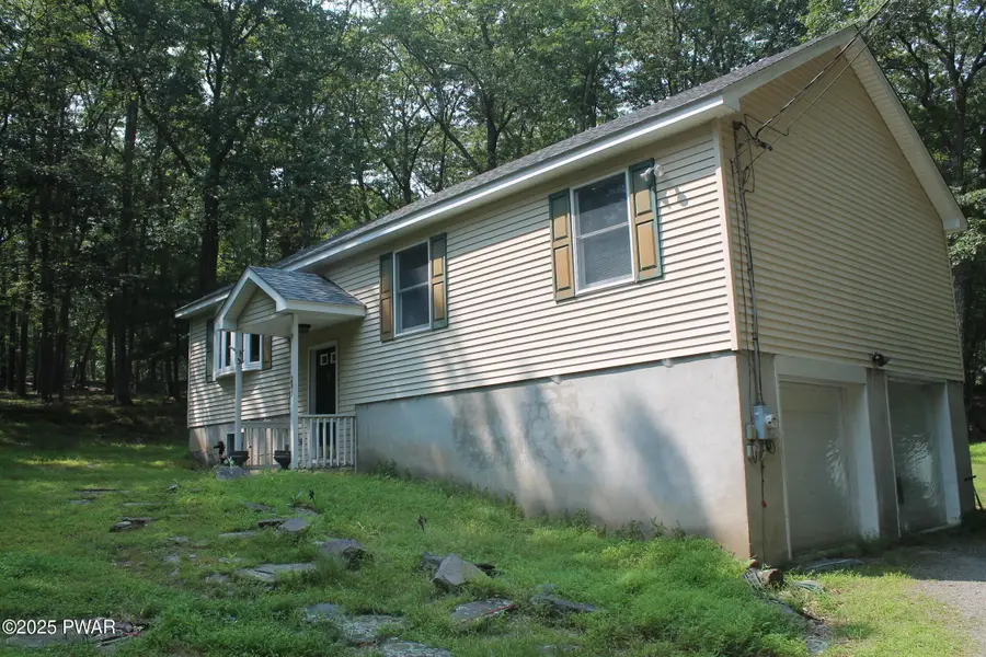 203 Upper Lakeview Drive, Hawley, PA 18428 - Image #2