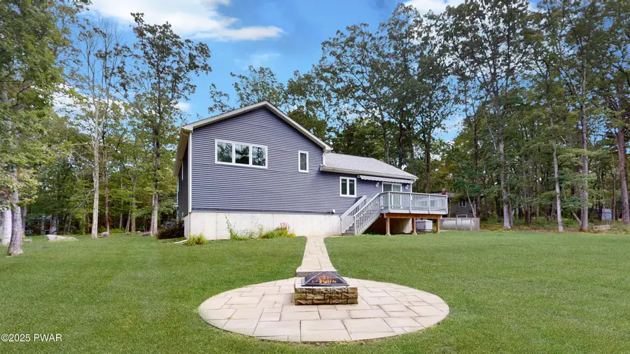 808 Tanager Court, Hawley, PA 18428 - Image #2