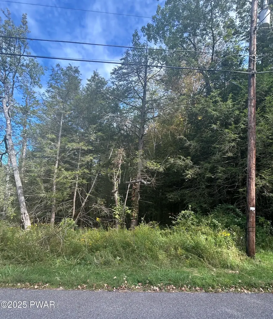 146 Deerfield Road, Lake Ariel, PA 18436 - Image #2