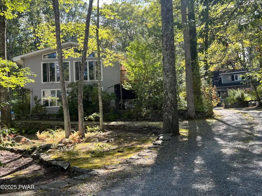 108 Cottonwood Drive, Lords Valley, PA 18428 - Image #2