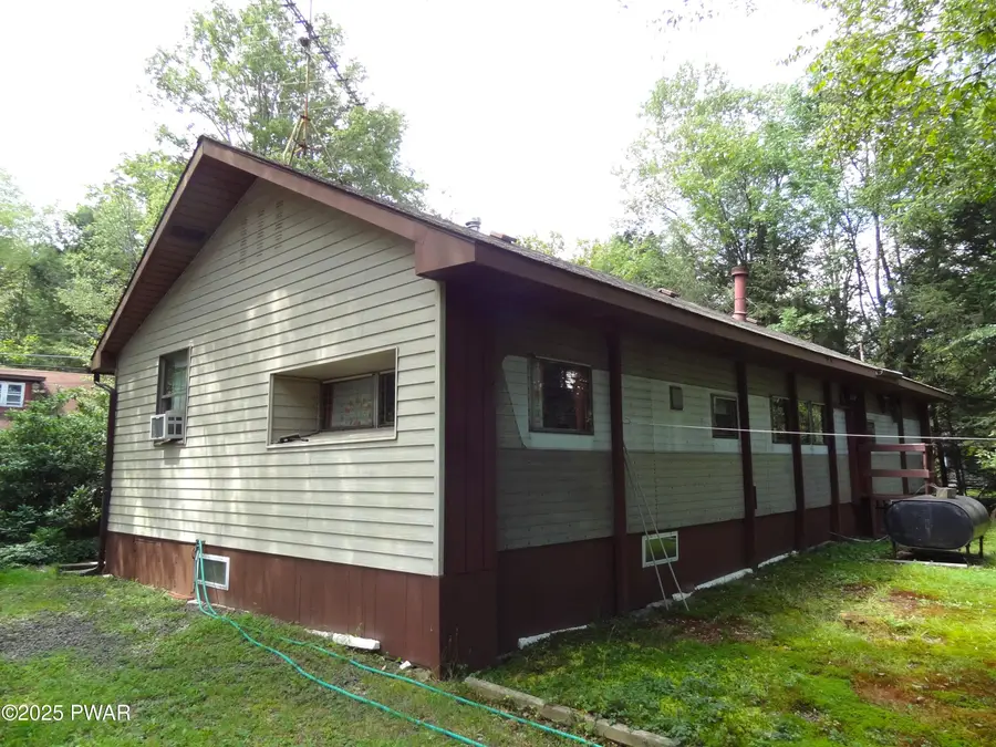 120 Melody Lane, Greentown, PA 18426 - Image #3