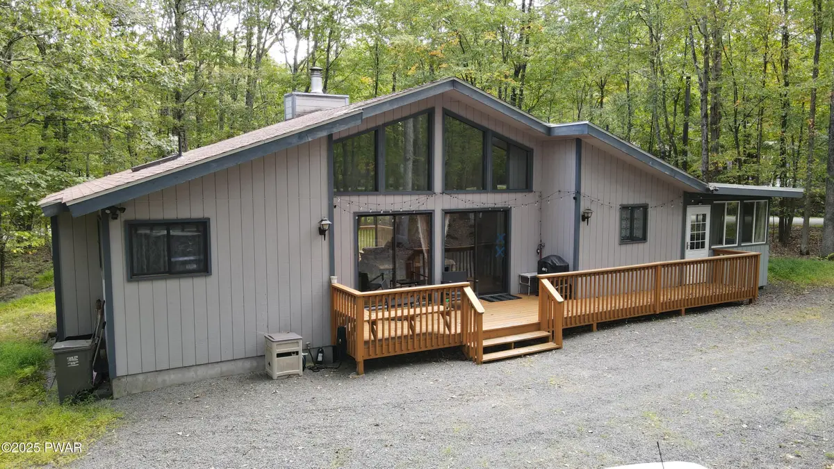 800 Bluestone Court N, Lords Valley, PA 18428 - Image #1