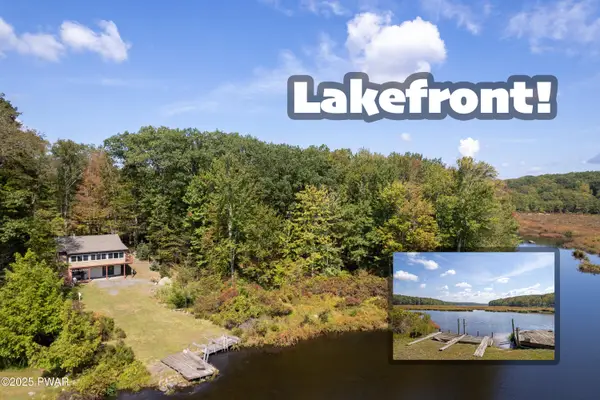 11 W Shore Drive, Hawley, PA 18428