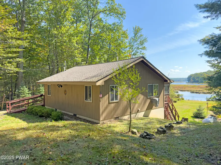 11 W Shore Drive, Hawley, PA 18428 - Image #2