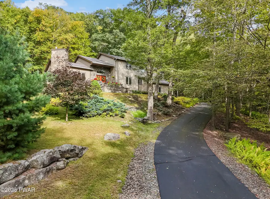 134 Rosewood Drive, Greentown, PA 18426 - Image #2