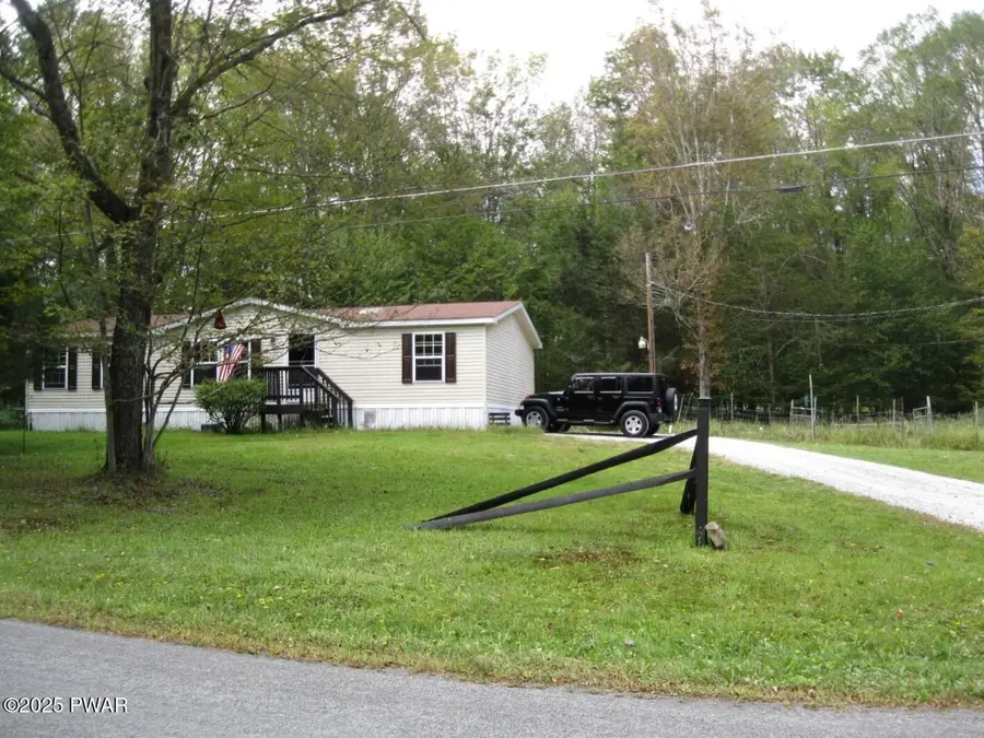 55 White Mills Rd, Honesdale, PA 18431 - Image #2