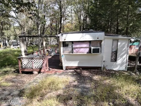 225 Forest Glen Drive, Milford, PA 18337