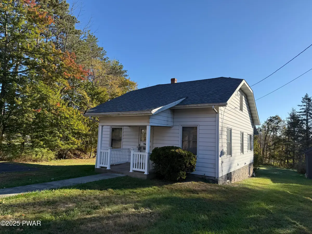 216 Maple Street, Moscow, PA 18444 - Image #1