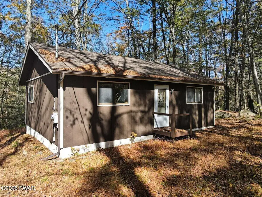 111 Chestnuthill Drive, Lake Ariel, PA 18436 - Image #3