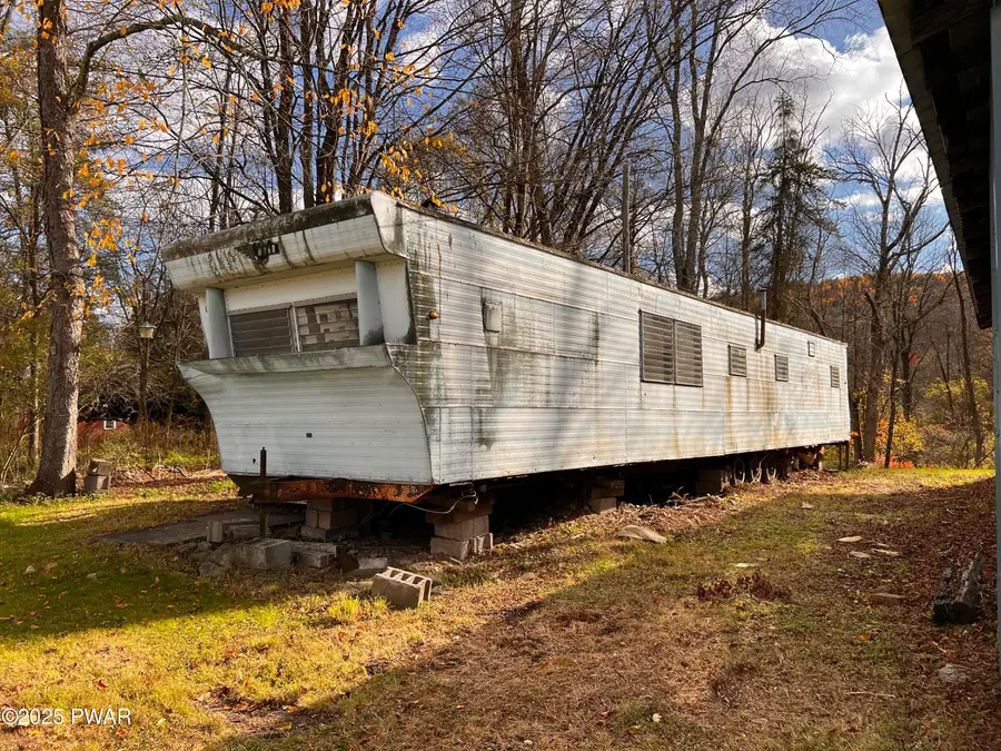 961 Creek Drive, Prompton, PA 18456 - Image #2